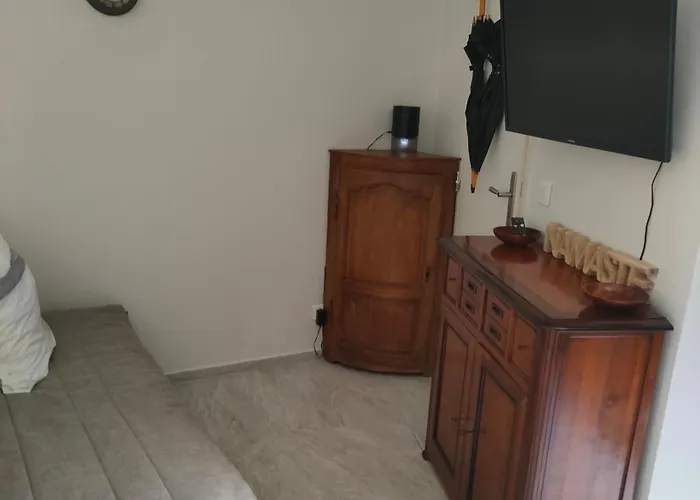 Chante Brise Apartment